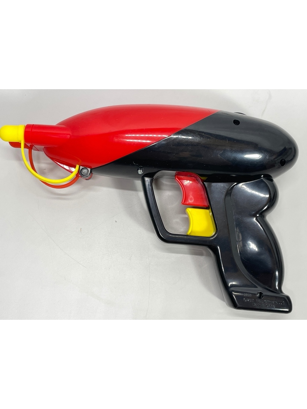2011 E&B Giftware Mustard & Ketchup Picnic Trigger Squirt Bottle Novelty Fun